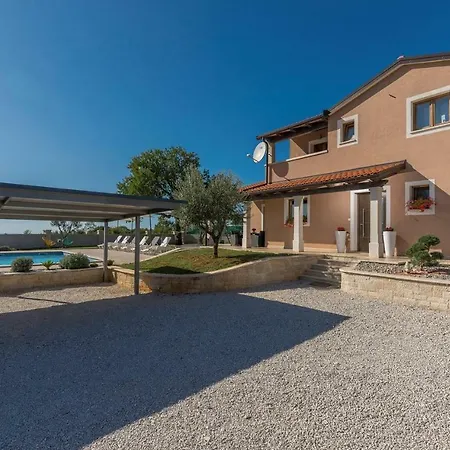 Villa Gita Tinjan